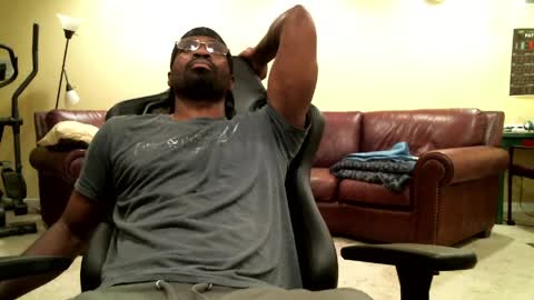 Snapshot of gabbc18 chatting on 16, 5, 2026 James online show from 16, 5, 2026
