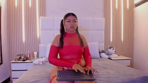 gabby_scott online show from 1, 6, 2026