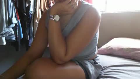 gaby  layla online show from 6, 3, 2026