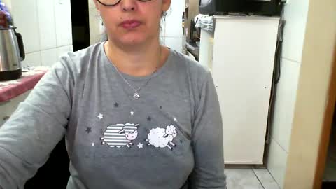 Snapshot of gabibrasil chatting on 17, 6, 2026 gaby layla online show from 17, 6, 2026