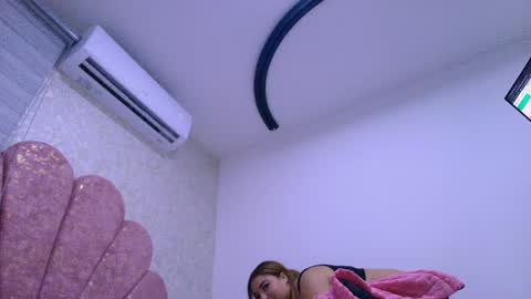 Snapshot of gabriela_leone chatting on 27, 5, 2026 gabriela online show from 27, 5, 2026