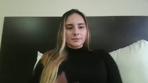 Snapshot of gabriela_miller_2 chatting on 16, 1, 2026 Gabriela Miller online show from 16, 1, 2026