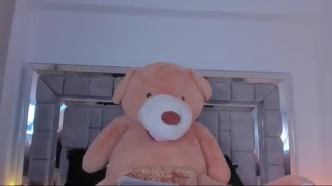 Gabriela Montes online show from 11, 12, 2024