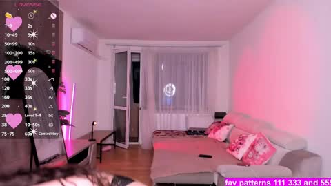 Snapshot of gabrielalove_ chatting on 5, 5, 2026 Gabrielaaaa online show from 5, 5, 2026