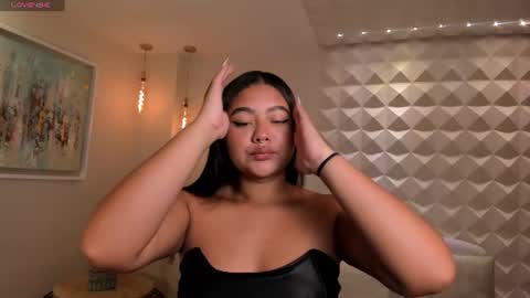 Gabriella Lee online show from 19, 7, 2026