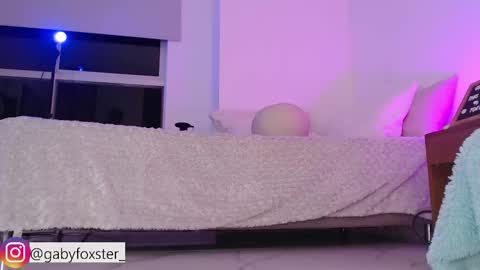 gaby foxster online show from 25, 3, 2026