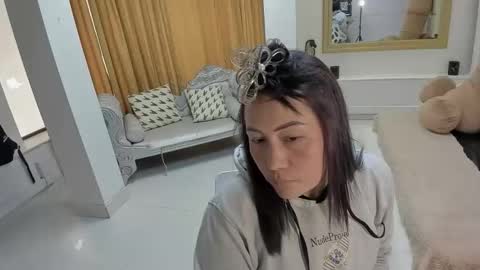 Snapshot of gaby_trent chatting on 18, 4, 2026 gabriela online show from 18, 4, 2026