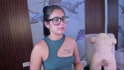 Snapshot of gabyhott_ chatting on 21, 7, 2026 Gaby online show from 21, 7, 2026
