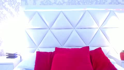 gabymoreau online show from 24, 6, 2026