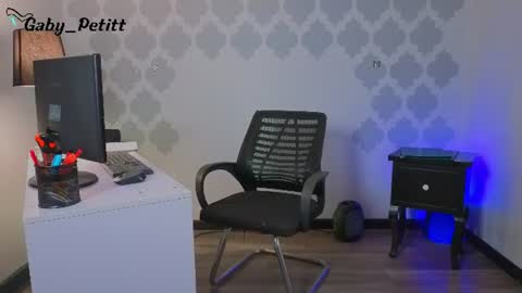 Snapshot of gabypetit chatting on 10, 6, 2026 Gaby online show from 10, 6, 2026