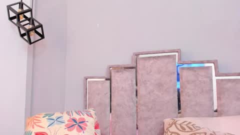 gabyyjones online show from 16, 2, 2025