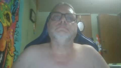 Snapshot of gadude45 chatting on 27, 10, 2025 gadude45 online show from 27, 10, 2025