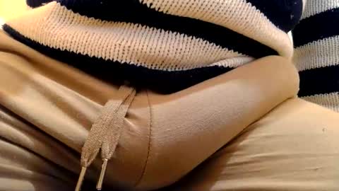 Snapshot of gae89tano chatting on 6, 3, 2026 gae89tano online show from 6, 3, 2026