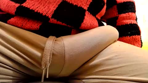 Snapshot of gae89tano chatting on 2, 4, 2026 gae89tano online show from 2, 4, 2026