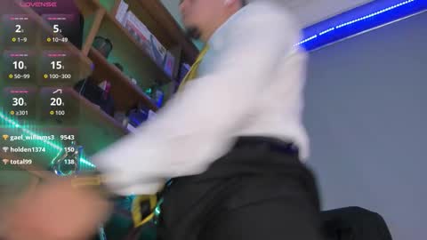 Snapshot of gael_williams3 chatting on 1, 10, 2025 gael_williams3 online show from 1, 10, 2025