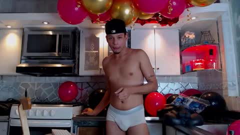 Snapshot of gael_zambrano chatting on 11, 2, 2026 Gael sexy online show from 11, 2, 2026
