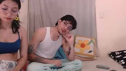 Snapshot of gaia_16 chatting on 19, 2, 2026 Gaia y Clayde online show from 19, 2, 2026