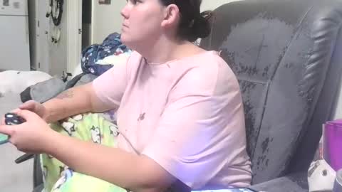 Snapshot of gamer202324 chatting on 2, 11, 2025 gamer202324 online show from 2, 11, 2025