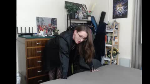 Snapshot of gangbangxxxgirl chatting on 13, 9, 2025 HOT online show from 13, 9, 2025