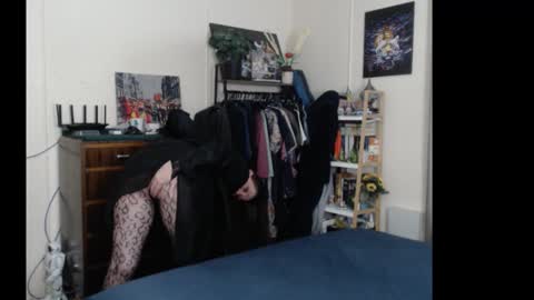 Snapshot of gangbangxxxgirl chatting on 18, 10, 2025 HOT online show from 18, 10, 2025