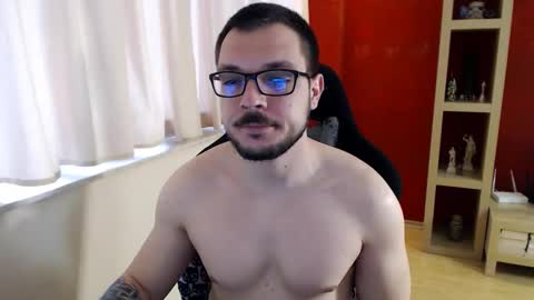 GangstaLover online show from 25, 3, 2026