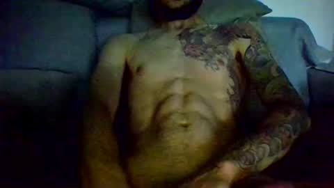 Snapshot of garyreal1990 chatting on 23, 5, 2026 garyreal1990 online show from 23, 5, 2026