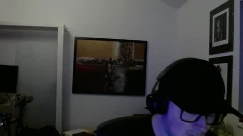 Snapshot of gatewaytosmile chatting on 4, 4, 2026 gatewaytosmile online show from 4, 4, 2026