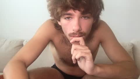Snapshot of gavintroyhairy chatting on 6, 8, 2026 gavin online show from 6, 8, 2026
