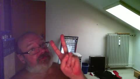 Snapshot of gbstoni chatting on 9, 6, 2026 gbstoni online show from 9, 6, 2026