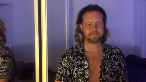 gcsurfer81 online show from 3, 11, 2025