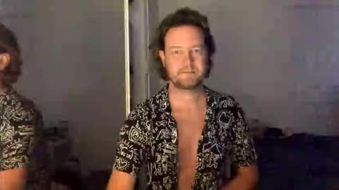 Snapshot of gcsurfer81 chatting on 25, 4, 2026 gcsurfer81 online show from 25, 4, 2026