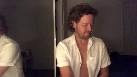 Snapshot of gcsurfer81 chatting on 26, 4, 2026 gcsurfer81 online show from 26, 4, 2026
