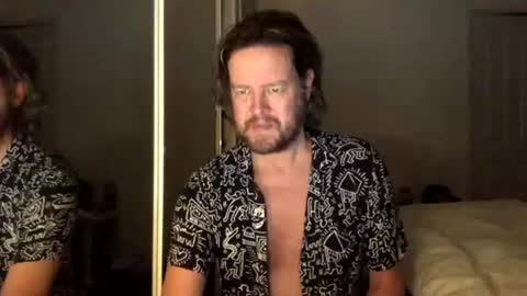 Snapshot of gcsurfer81 chatting on 21, 6, 2026 gcsurfer81 online show from 21, 6, 2026