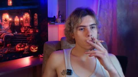 Snapshot of gemdominus chatting on 12, 10, 2025 Gem Dominus online show from 12, 10, 2025