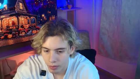 Snapshot of gemdominus chatting on 17, 10, 2025 Gem Dominus online show from 17, 10, 2025