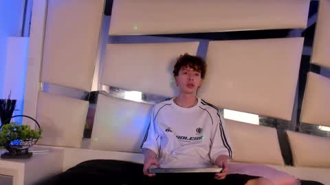 Genesis online show from 21, 11, 2025