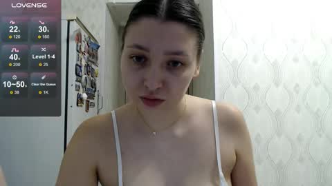 Snapshot of genev__ievee chatting on 27, 5, 2026 genev__ievee online show from 27, 5, 2026