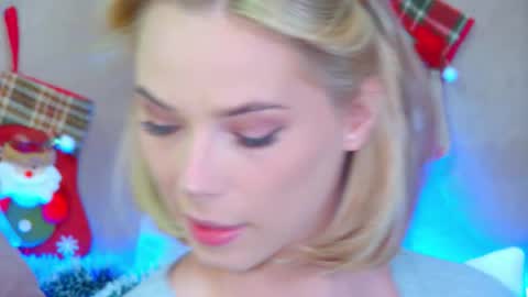 Snapshot of gentlerossi chatting on 17, 12, 2025 GentleRossi online show from 17, 12, 2025