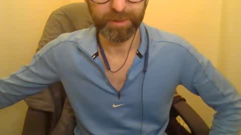 Snapshot of geon2xx chatting on 28, 1, 2025 Geon online show from 28, 1, 2025