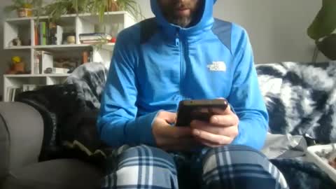 Snapshot of geon2xx chatting on 24, 9, 2025 Geon online show from 24, 9, 2025