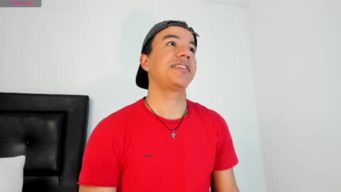 Snapshot of george_cams1 chatting on 22, 6, 2026 Jorge online show from 22, 6, 2026