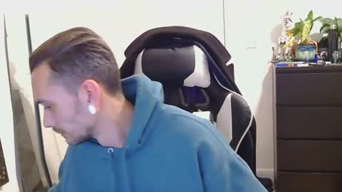 Snapshot of georgek0011 chatting on 24, 11, 2025 georgek0011 online show from 24, 11, 2025