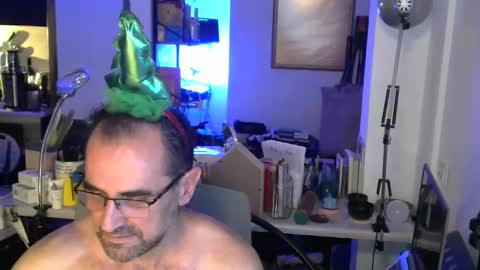 Snapshot of georgempt chatting on 5, 1, 2025 georgempt online show from 5, 1, 2025