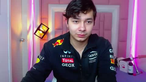 Snapshot of georgesmith_1 chatting on 28, 5, 2026 GEORGE online show from 28, 5, 2026