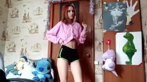 Snapshot of georgianahaeussler chatting on 5, 5, 2026 Ellie online show from 5, 5, 2026
