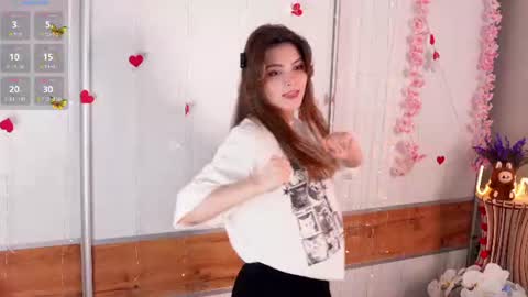 Snapshot of georgiannahearn chatting on 22, 6, 2026 May online show from 22, 6, 2026