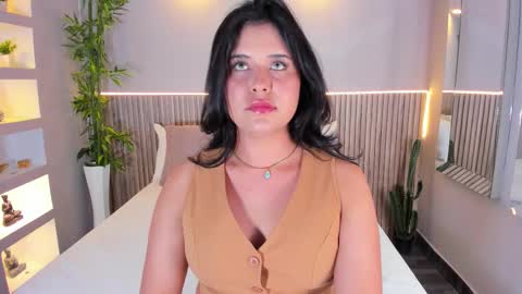 Snapshot of georginareyes chatting on 24, 11, 2025 GeorginaReyes online show from 24, 11, 2025