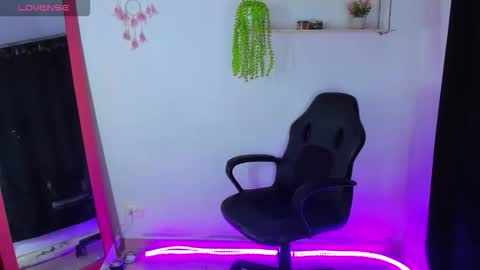 giaaaa   online show from 18, 12, 2025