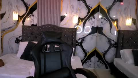 Gia online show from 4, 6, 2026