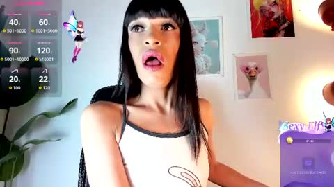 Gia  Please help me with your thumbs up its important   online show from 1, 7, 2026